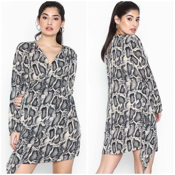 River Island Asymmetric Swing Dress in Grey Snake Print - Picture 11 of 11